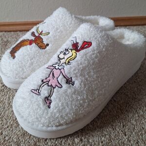 NWOT AERIE American Eagle The Grinch Cindy Lou Who Holiday Scuff  Slippers Sz 9